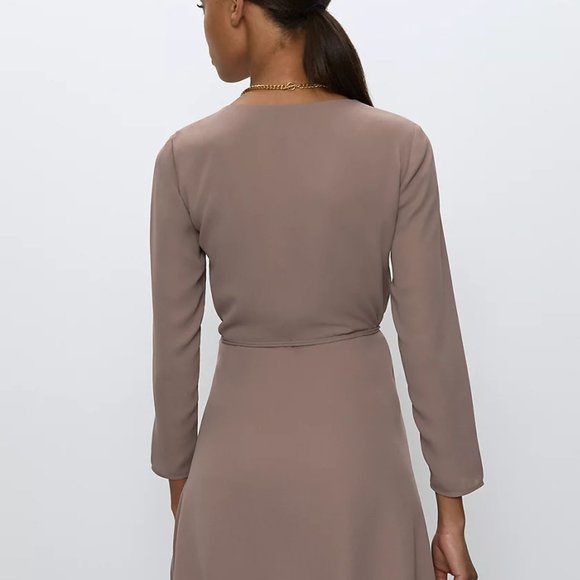Aritzia Babaton Dress BNWT - Picture 10 of 11